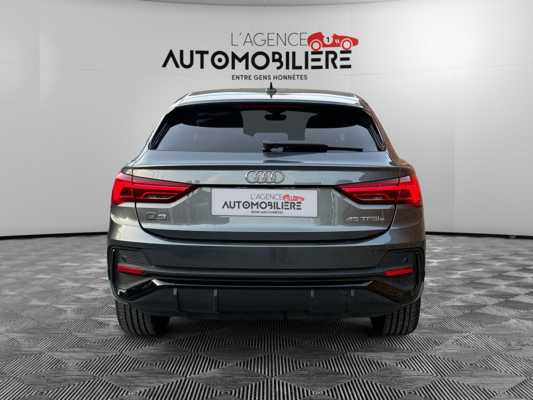 Audi Q3 — 5