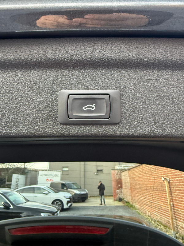 Audi Q3 — 8