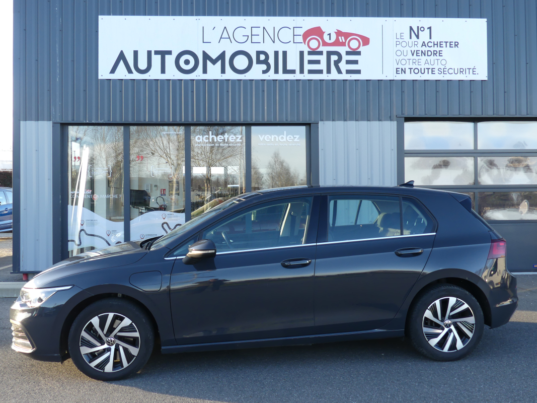 Volkswagen Golf — 2