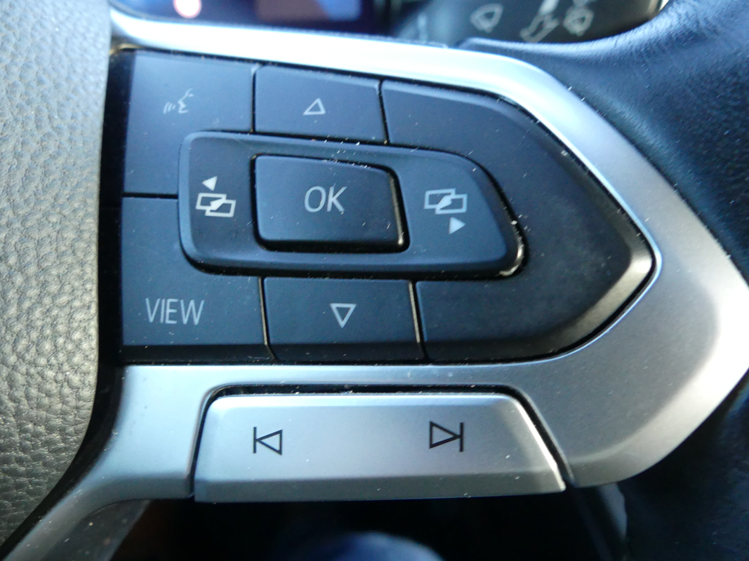 Volkswagen Golf — 30