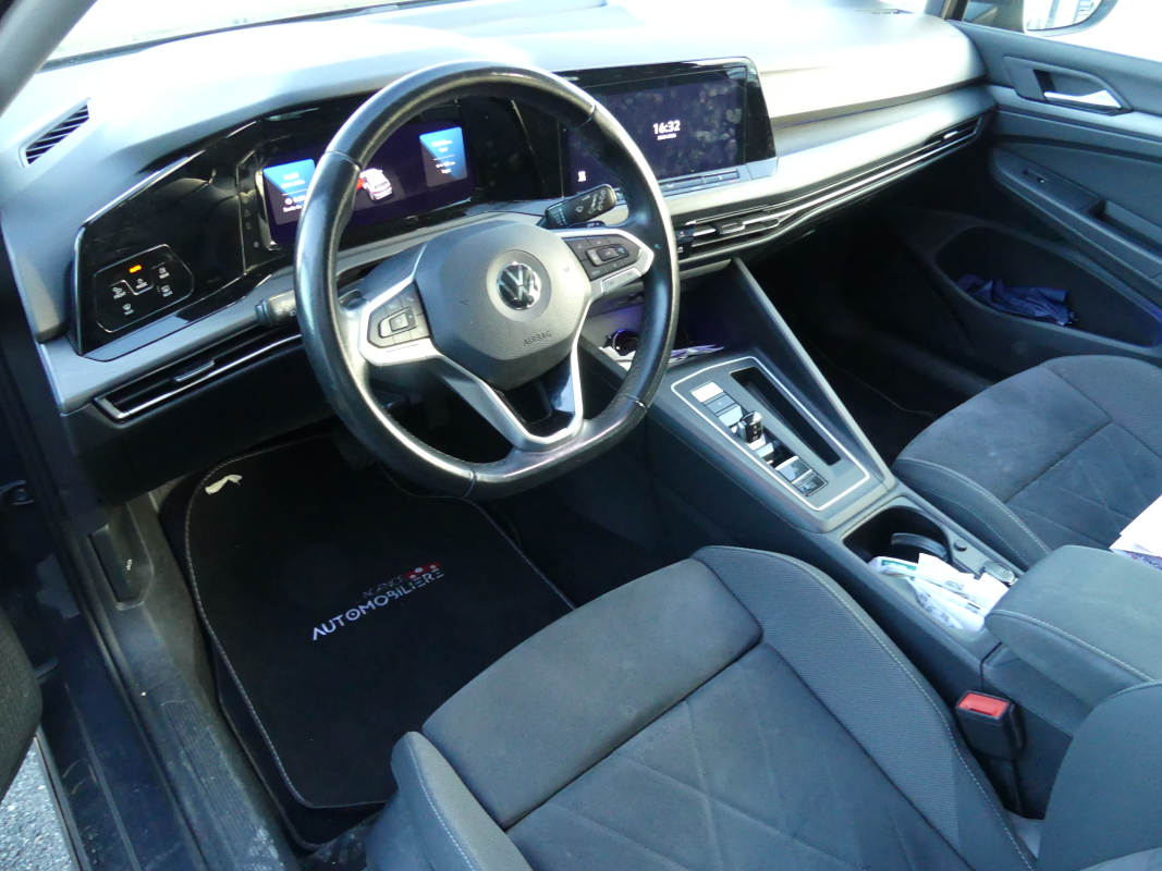 Volkswagen Golf — 9
