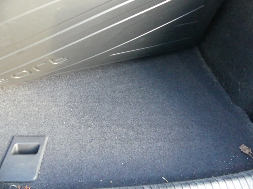 Volkswagen Golf — 10