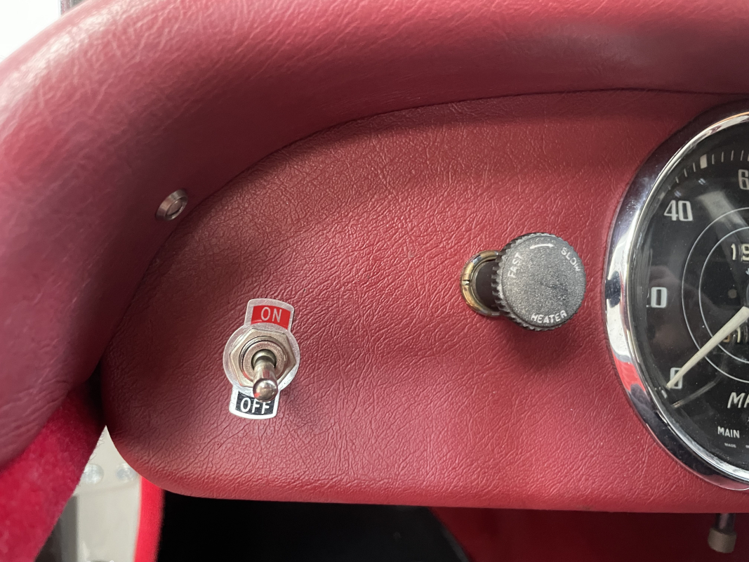 Triumph TR3 — 32