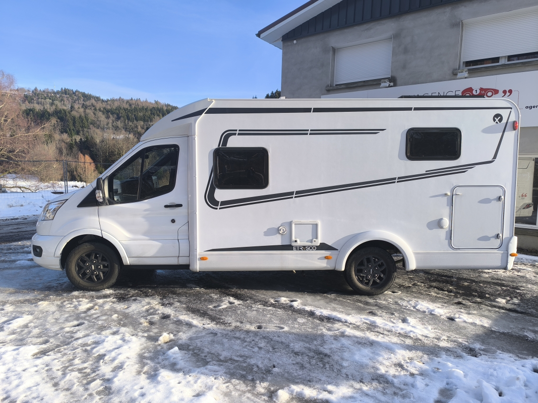 Ford Transit — 2