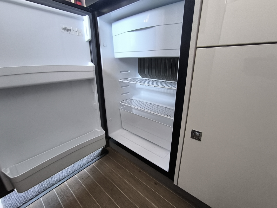 Ford Transit — 23