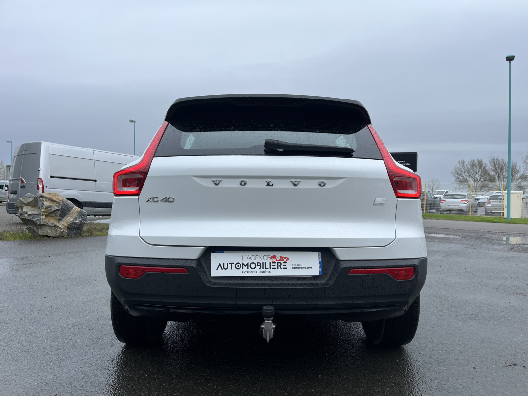 Volvo XC40 — 6