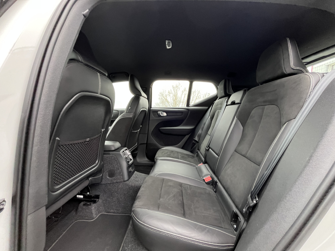 Volvo XC40 — 12