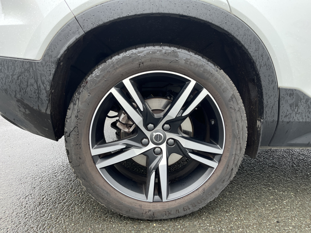 Volvo XC40 — 22