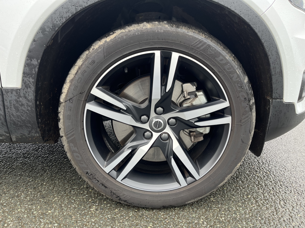 Volvo XC40 — 23