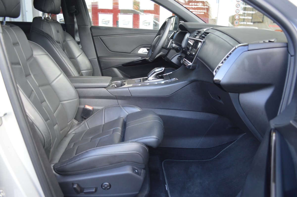 DS DS7 CROSSBACK — 16