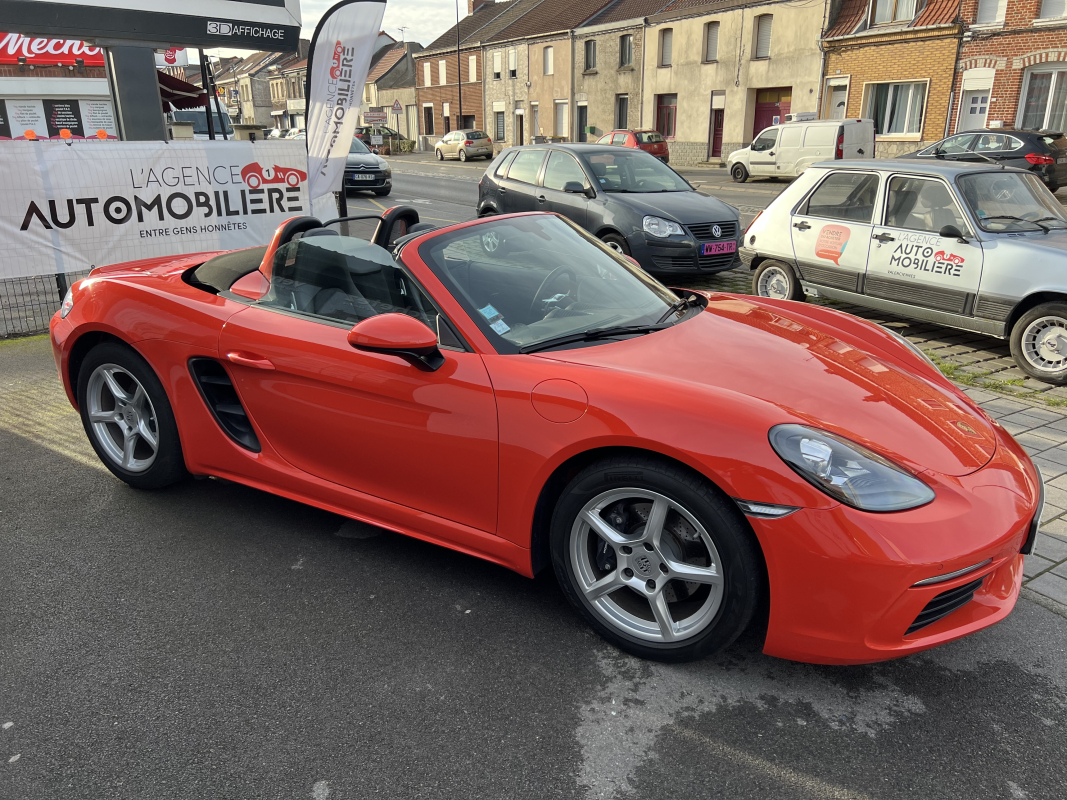 Porsche Boxster — 12