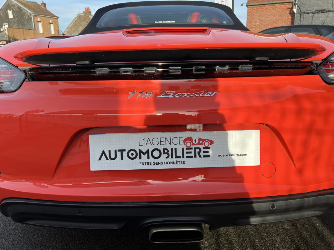 Porsche Boxster — 32