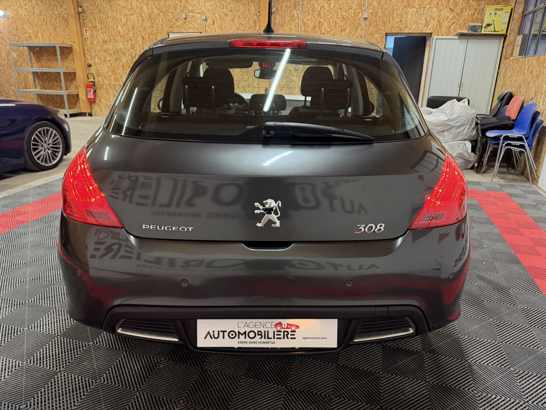 Peugeot 308 — 4