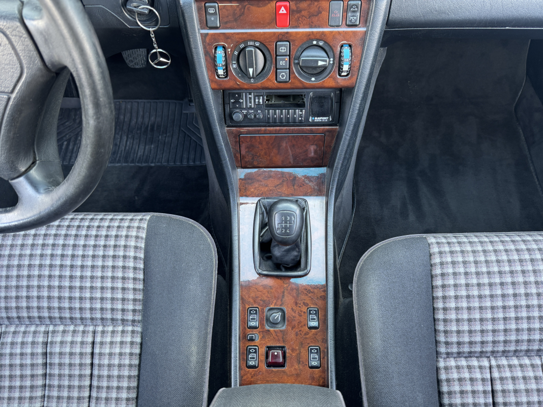 Mercedes Classe E — 14