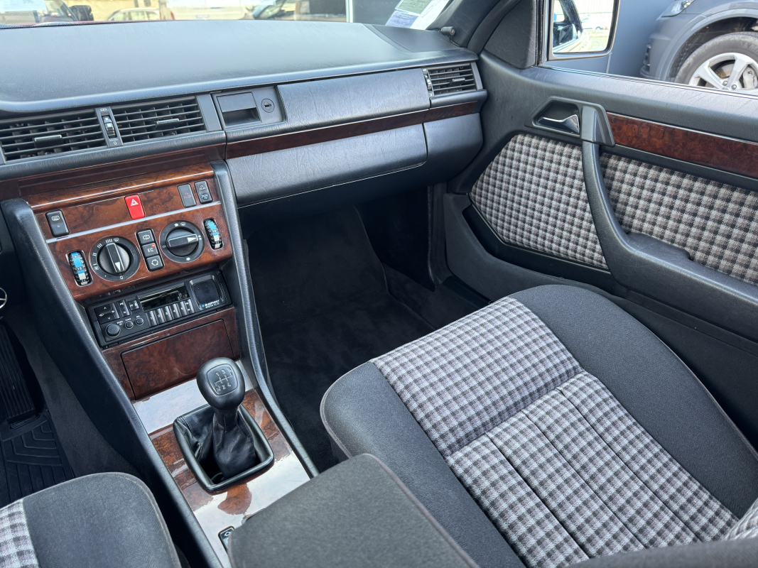 Mercedes Classe E — 15