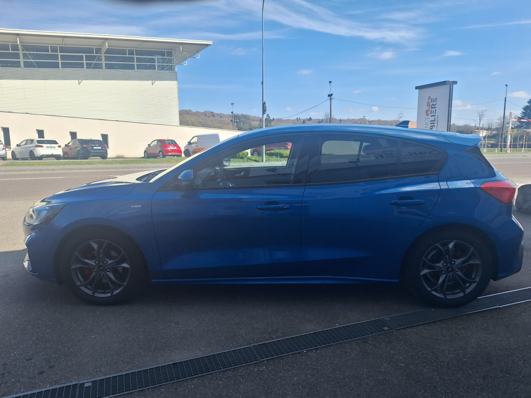 Ford Focus — 4