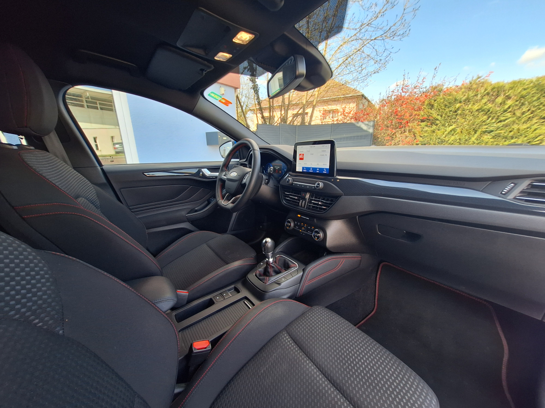 Ford Focus — 12
