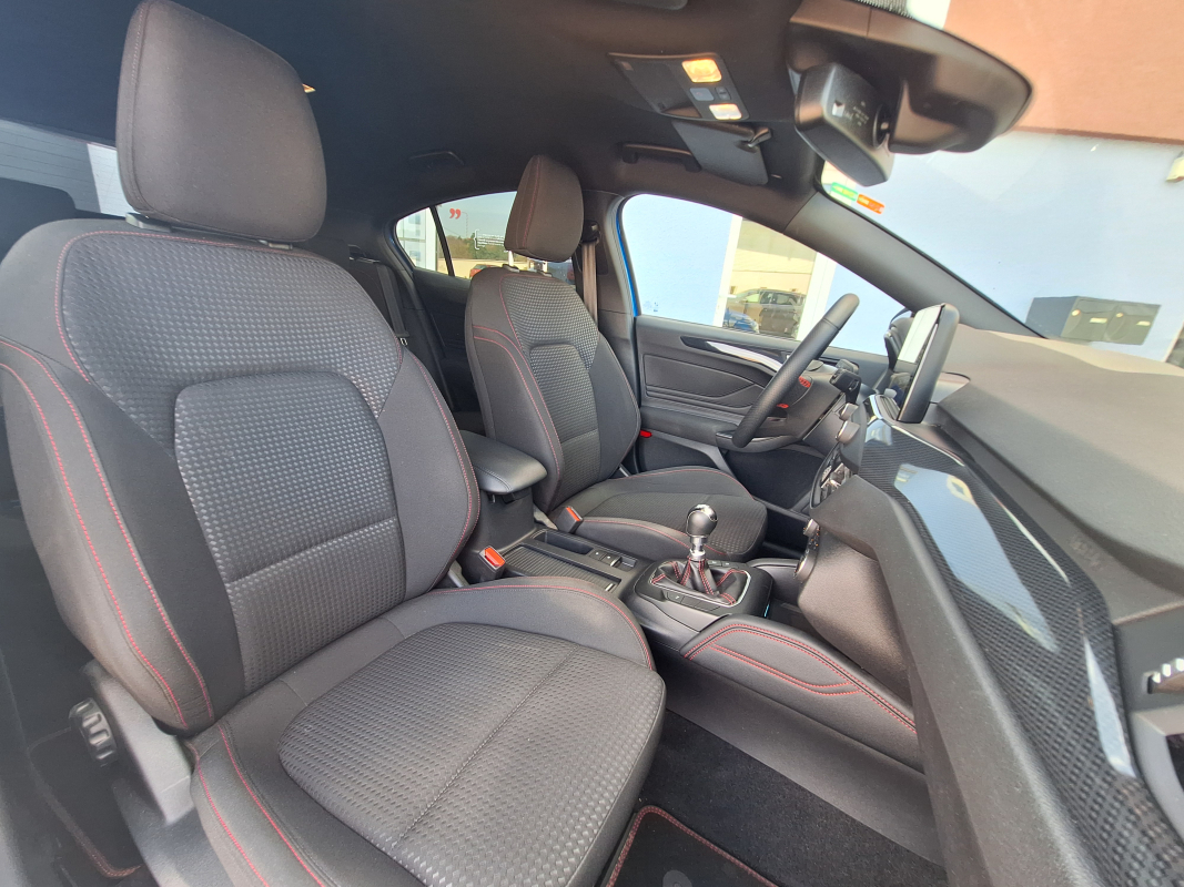Ford Focus — 11