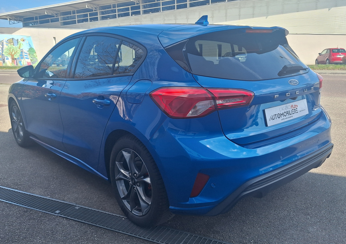 Ford Focus — 5