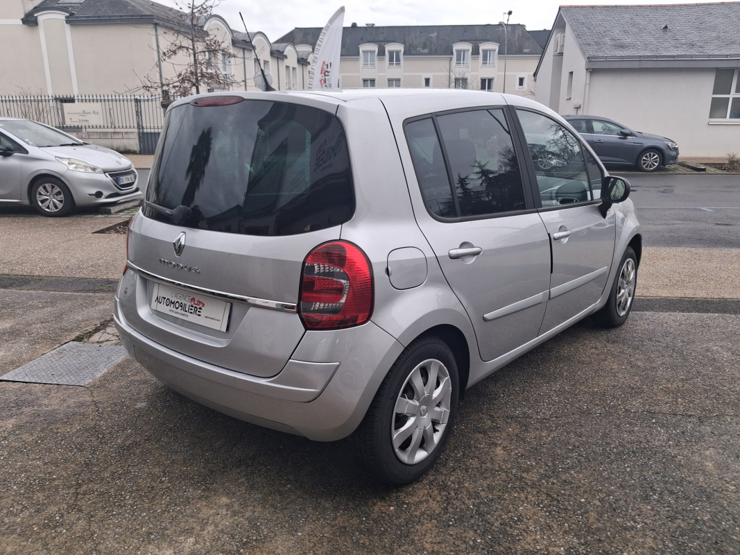 Renault Modus — 5