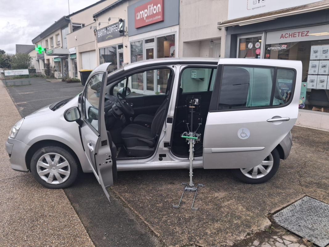 Renault Modus — 14