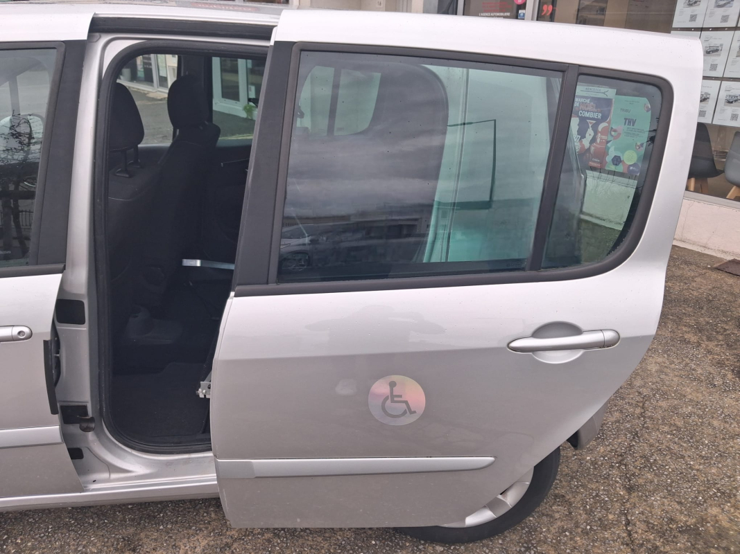 Renault Modus — 13