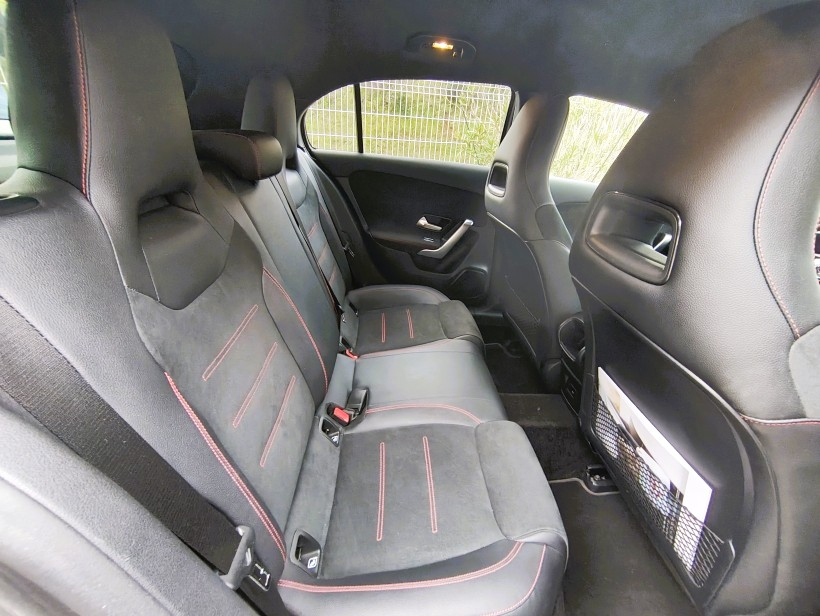 Mercedes Classe A — 10