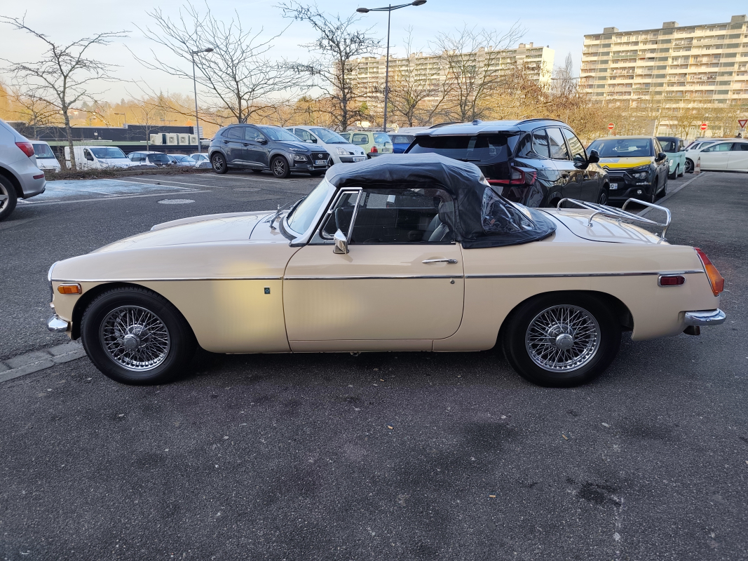 MG B — 8