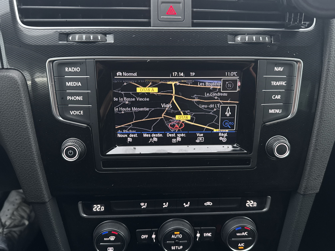 Volkswagen Golf — 22