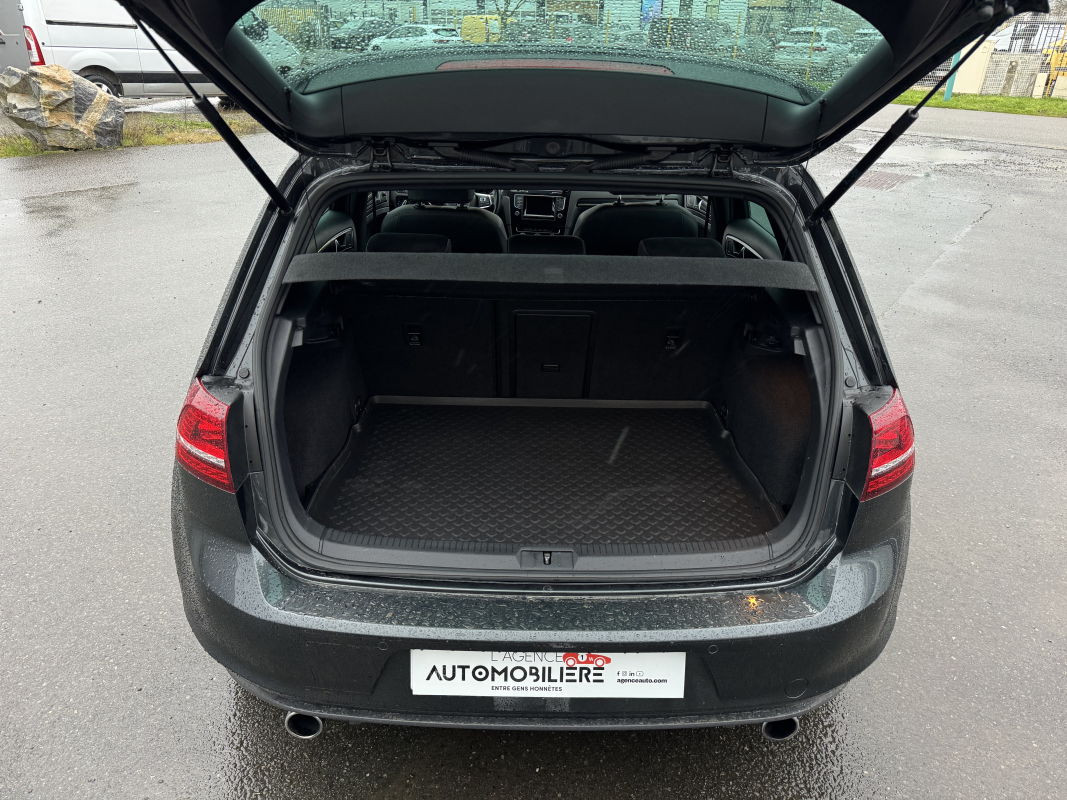 Volkswagen Golf — 7