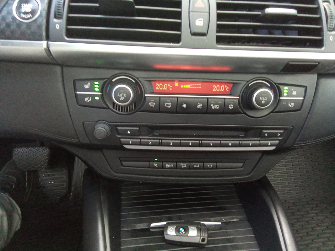 Bmw X6 — 10