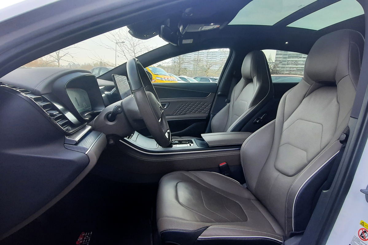 BYD HAN — 33