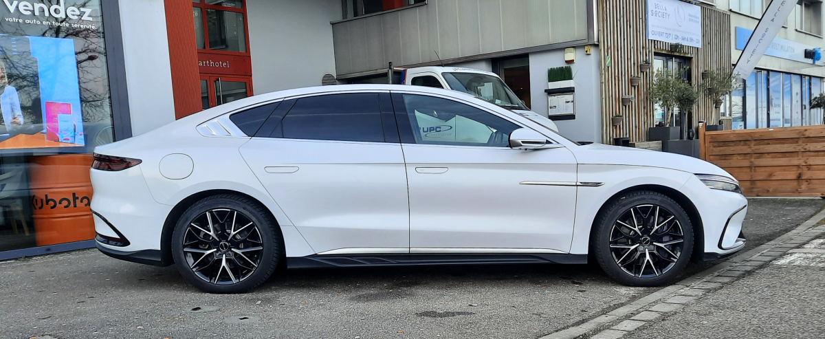 BYD HAN — 8