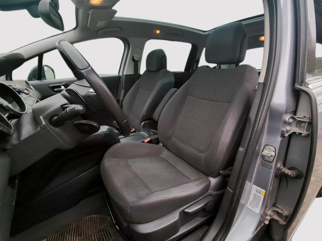 Peugeot 5008 — 11