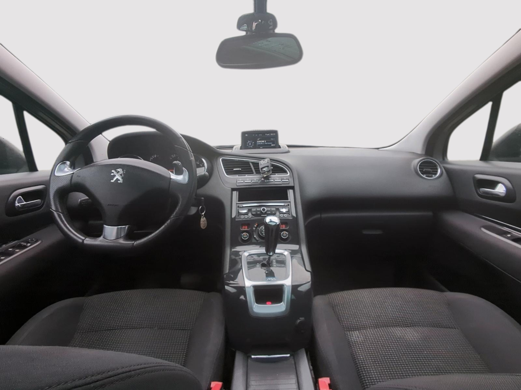 Peugeot 5008 — 10