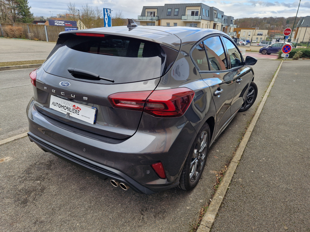 Ford Focus — 5