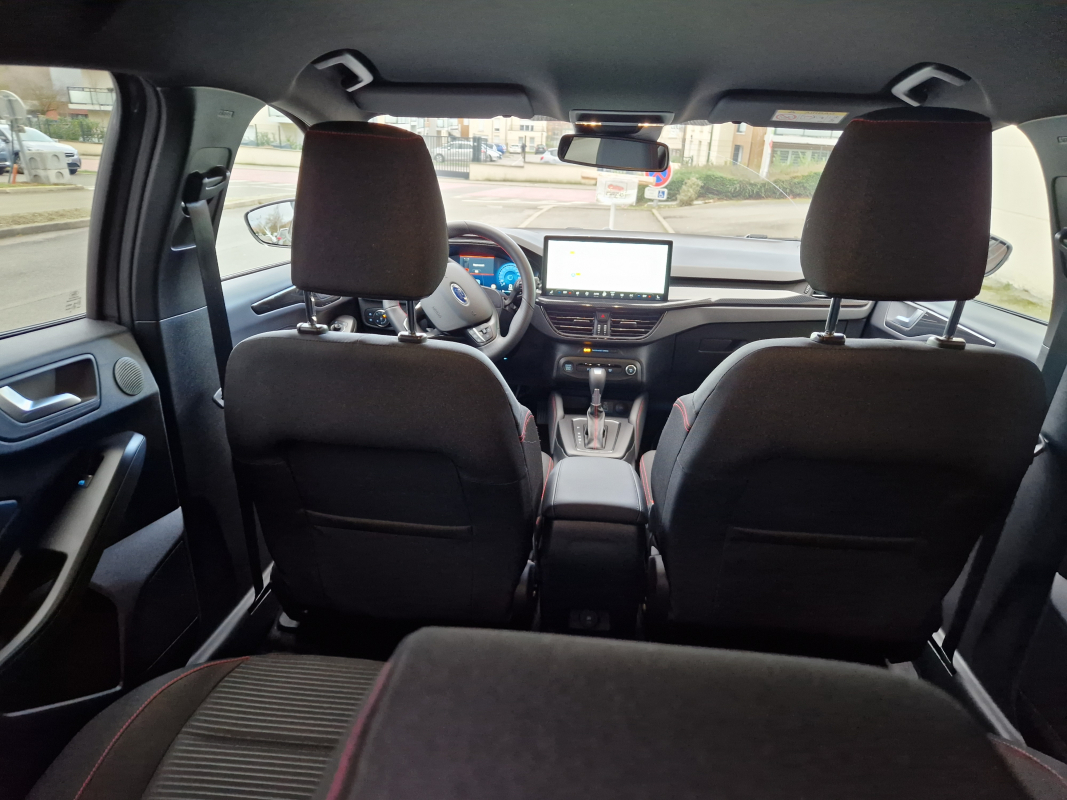 Ford Focus — 25