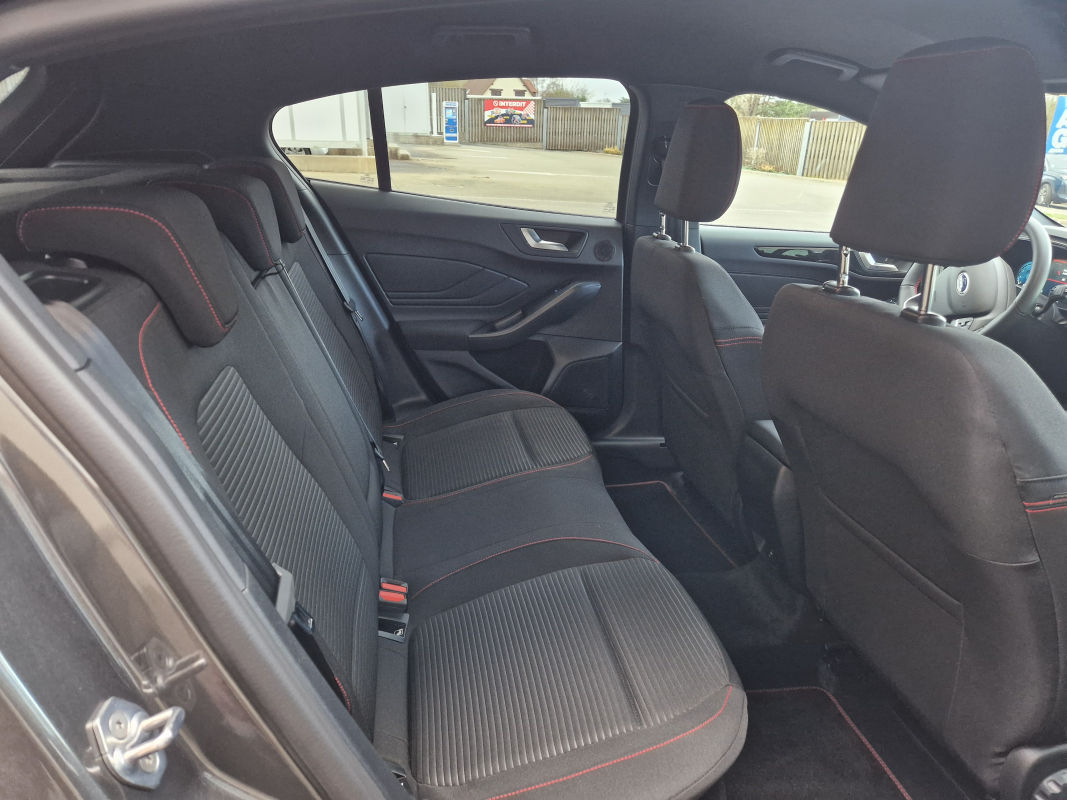 Ford Focus — 22