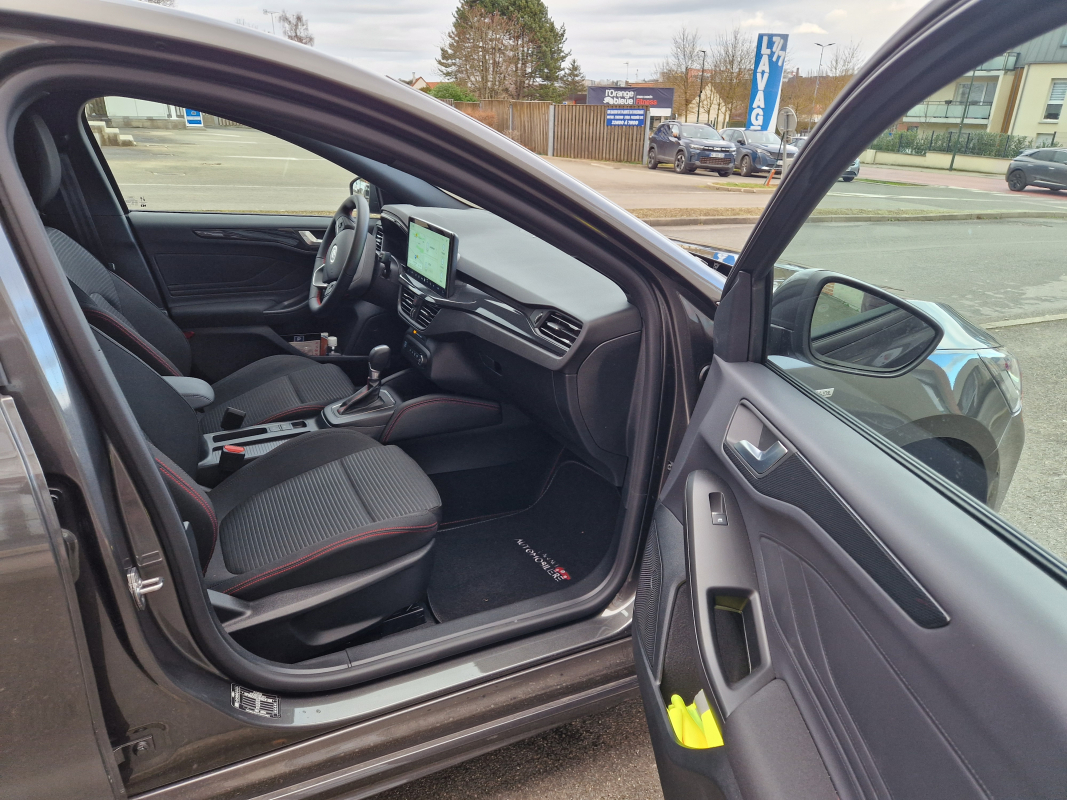 Ford Focus — 11