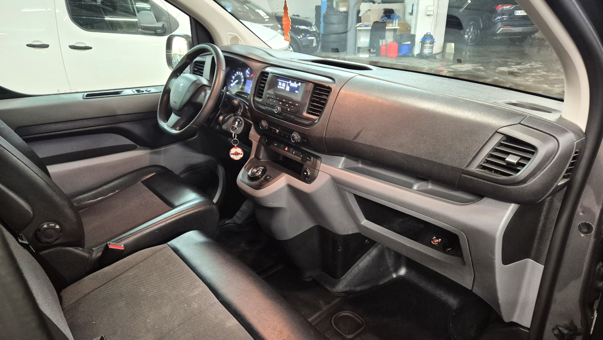 Peugeot Expert — 11