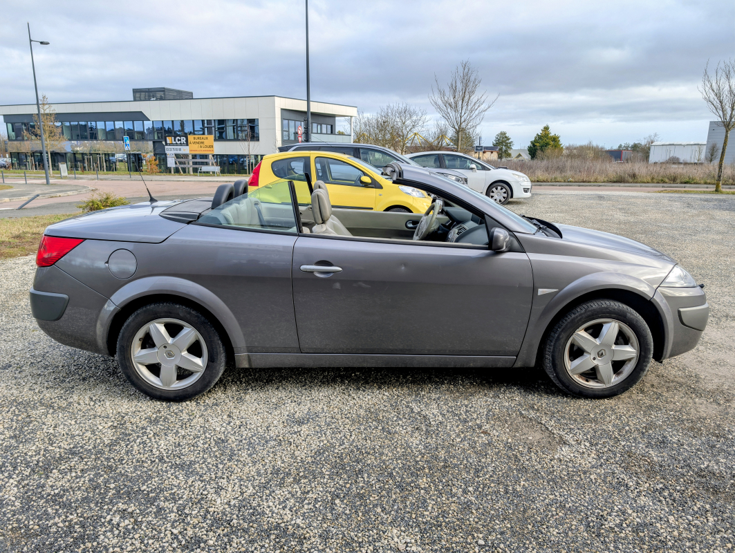 Renault Megane — 7