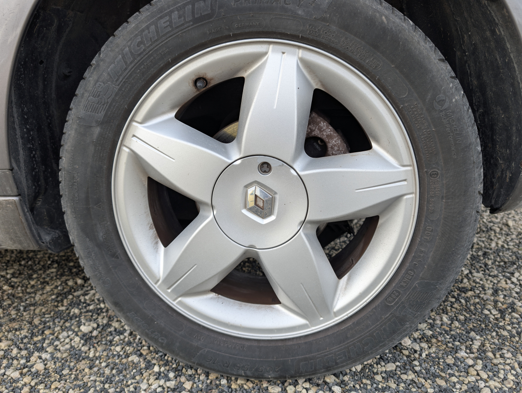 Renault Megane — 18
