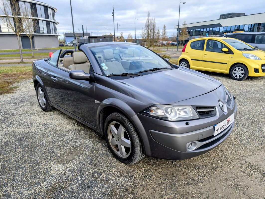 Renault Megane — 8