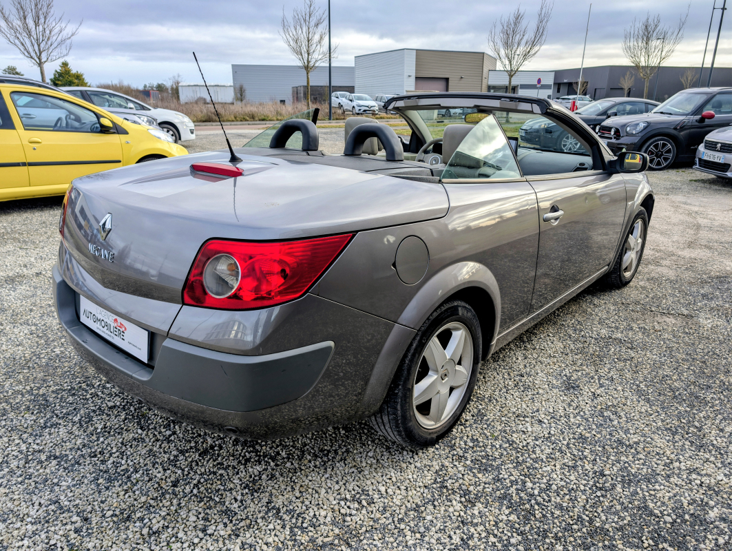 Renault Megane — 6