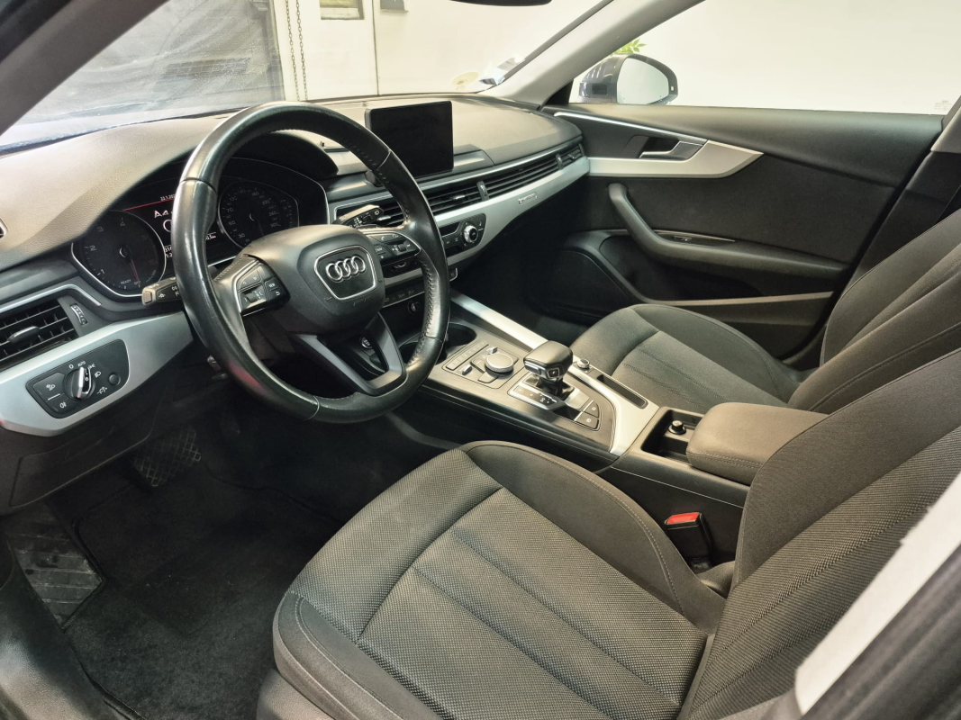 Audi A4 Avant — 11