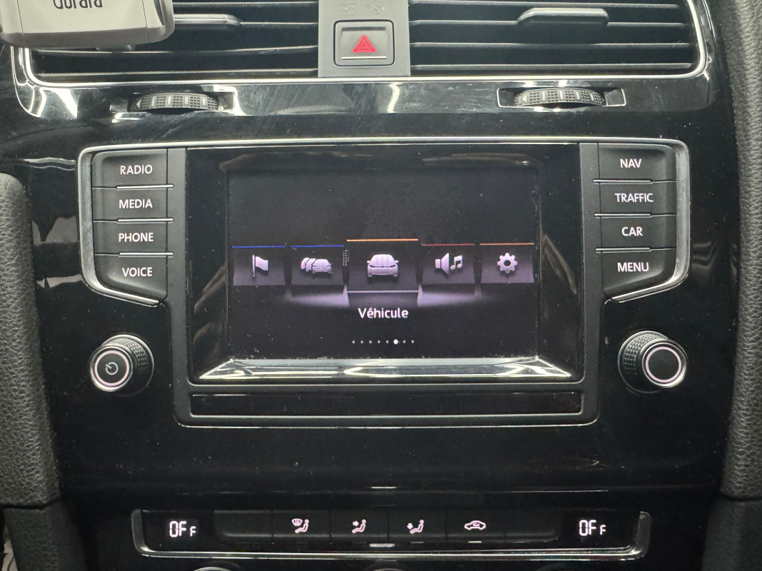 Volkswagen Golf — 24