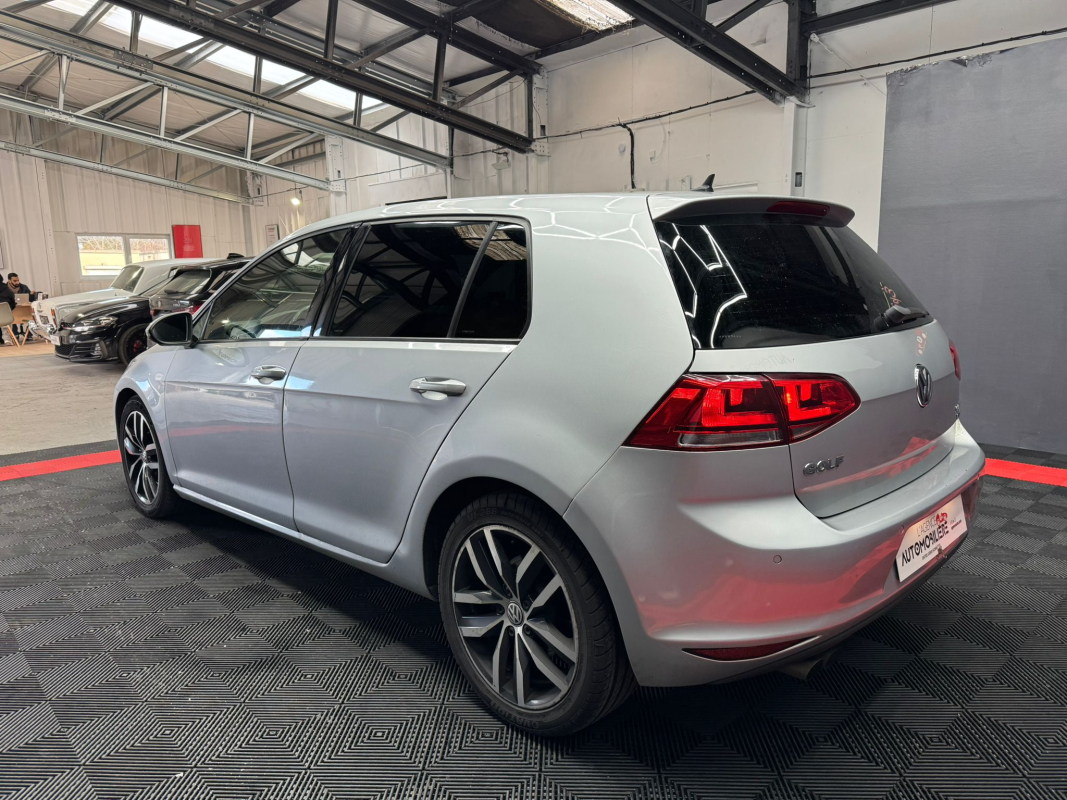 Volkswagen Golf — 10