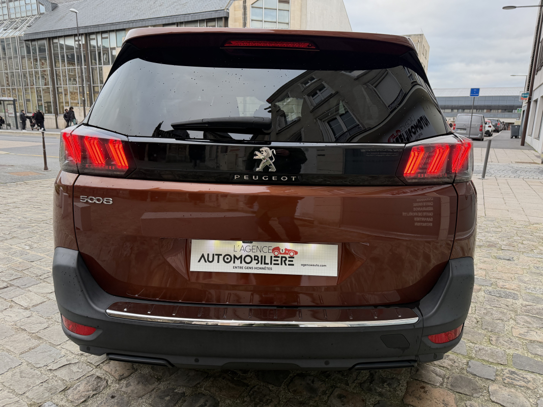 Peugeot 5008 — 6