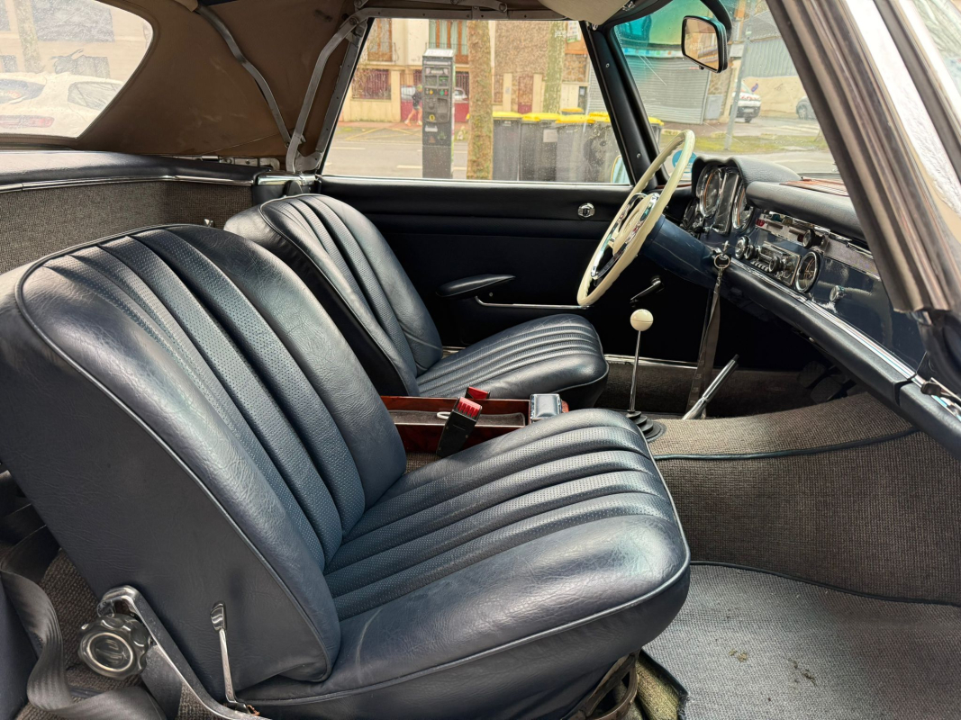 Mercedes 230 SL — 13