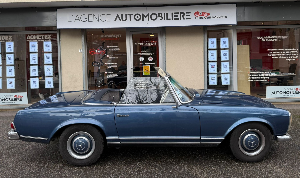 Mercedes 230 SL — 22